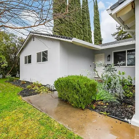 The Charming Home With A Pool Yuba City Exterior photo
